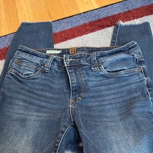 Kut from the Kloth Women's Dark Blue Skinny Jeans. Size 8